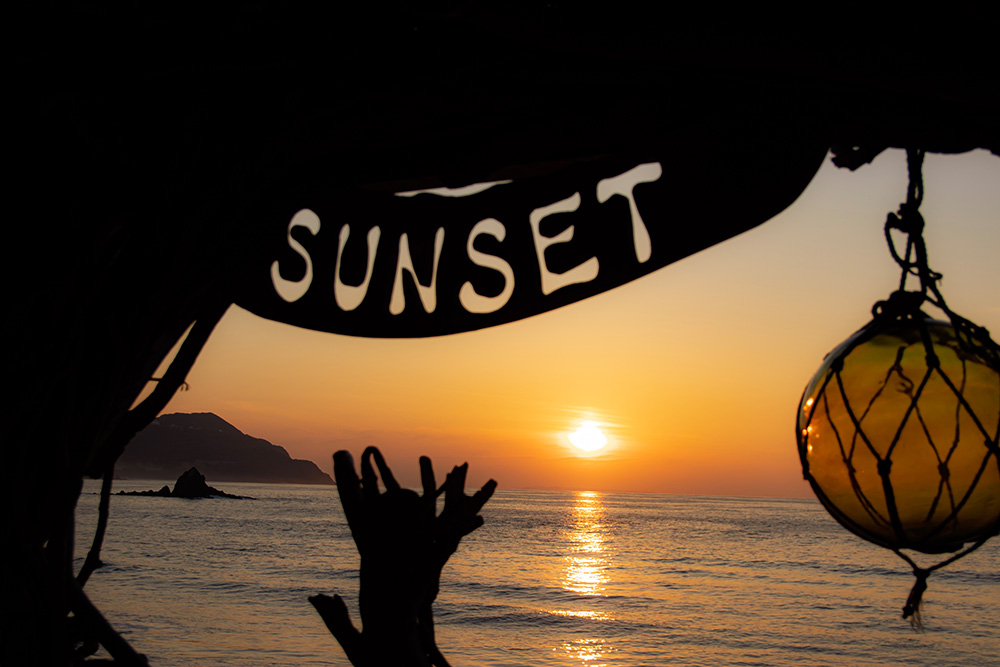 Beach Cafe SUNSET
